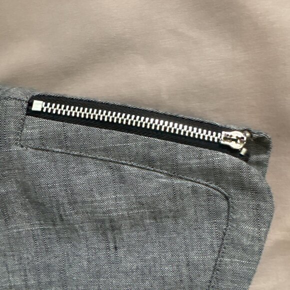 🔥 Cynthia Steffe Chambray Ruffle Dress Sz 10 Shoulder Zip Tiered - Picture 4 of 5